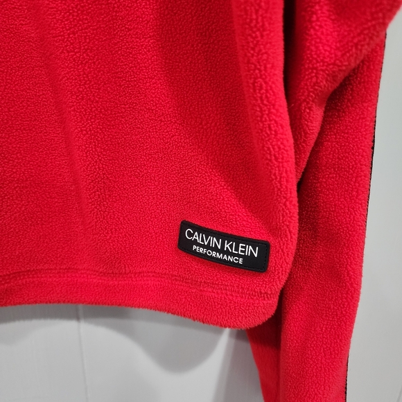 Calvin Klein Large quarter zip performance sweater. - Picture 11 of 12